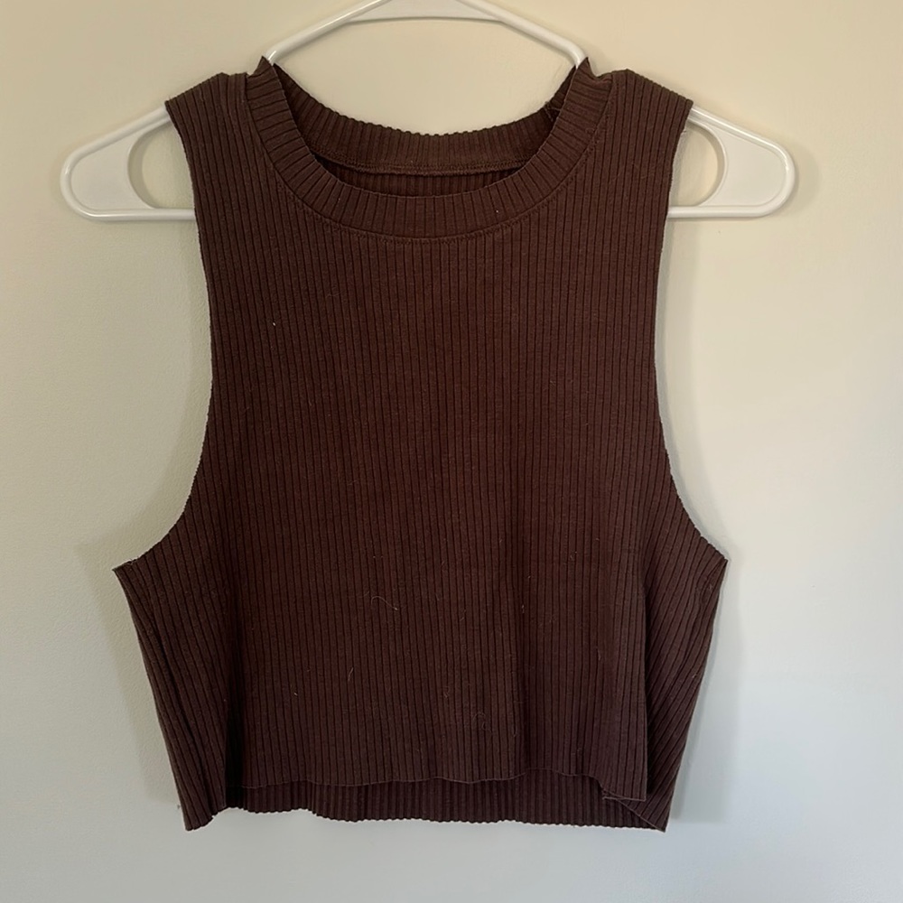 Raw hem cropped tank top